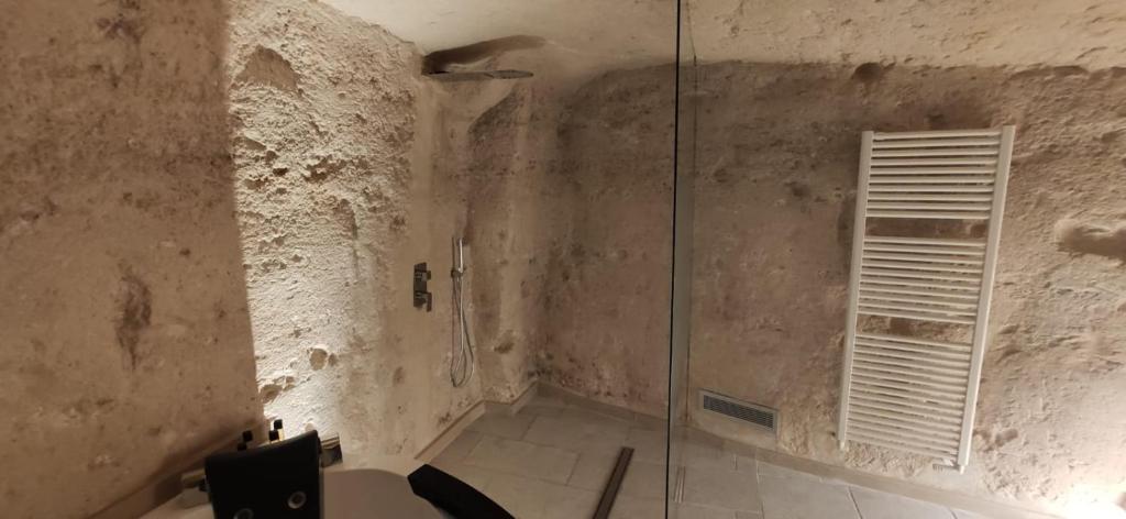 Cinque Elementi Sassi Matera - Deluxe con Vasca Idromassaggio Rubino - Photo 6